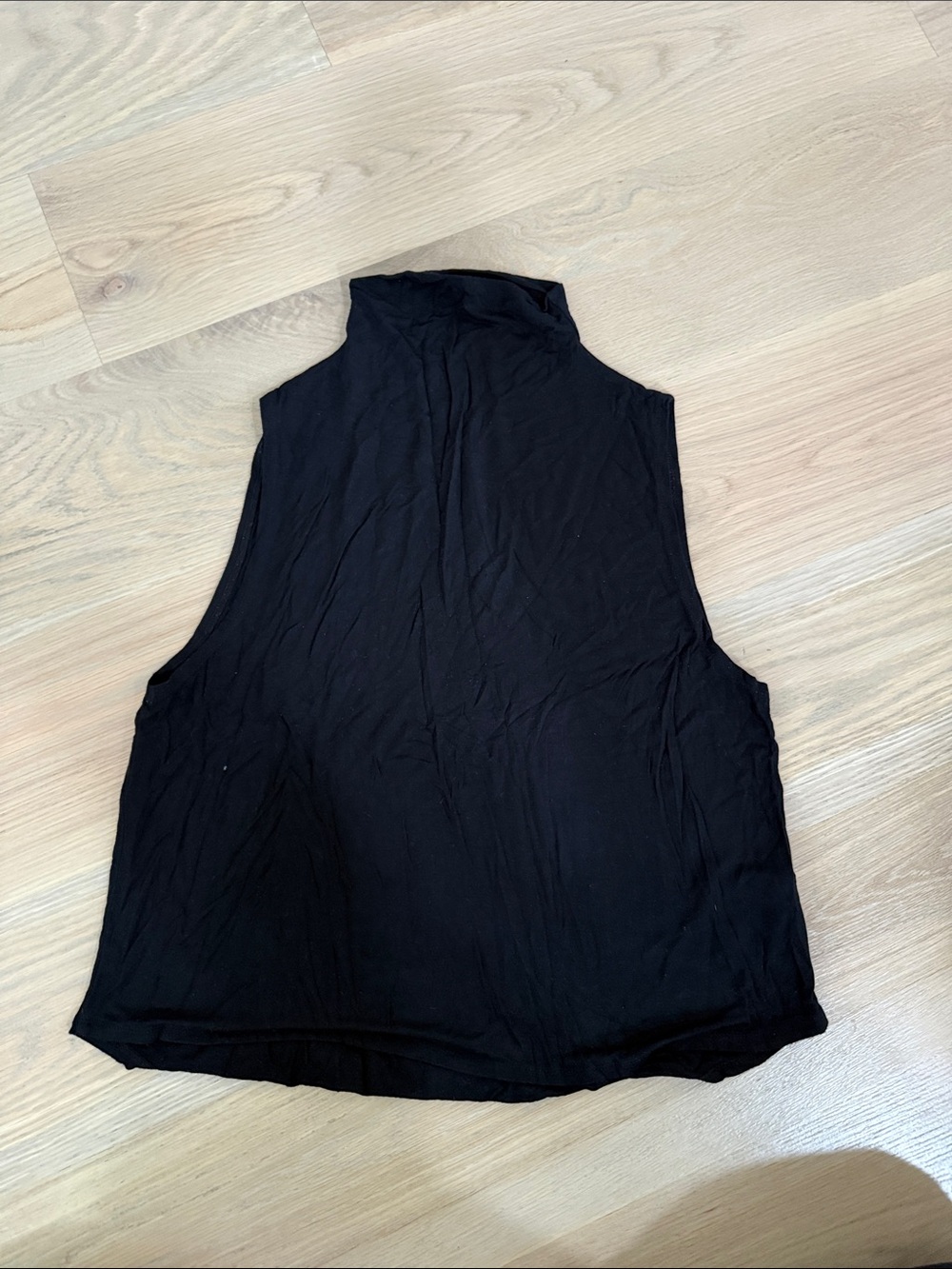 Babaton Aritzia Sleeveless Mock Neck Tank Top Black M